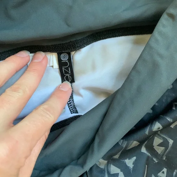 Yoga pants - Picture 3 of 3